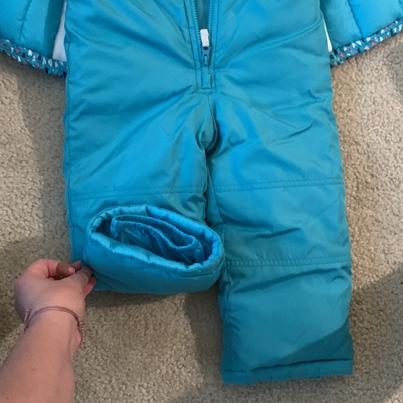 Carters snowsuit - Picture 3 of 5